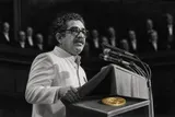 Premio Nobel de Literatura a Gabriel García Márquez (1982)